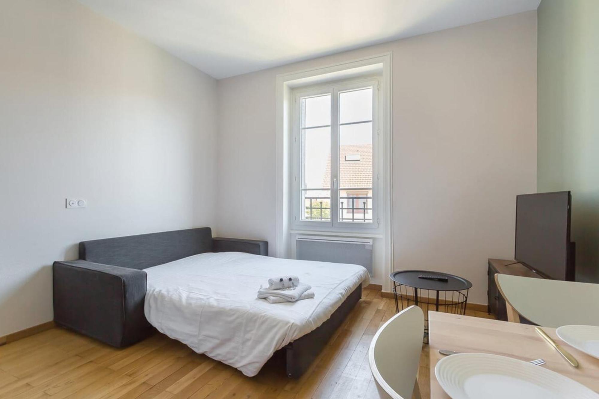 Le Montplaisir - Studio tout équipé - Proche métro Lione Esterno foto